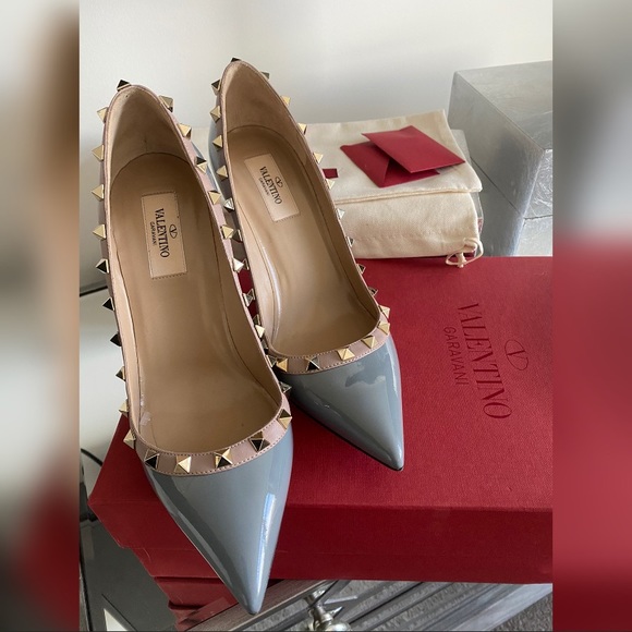 Valentino Garavani Shoes - Valentino stud shoes